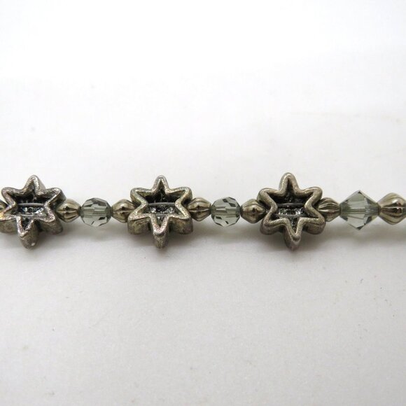 Floral Bracelet Silver Tone Gray Crystal Bead Star Accents Magnetic Closure - Picture 8 of 14